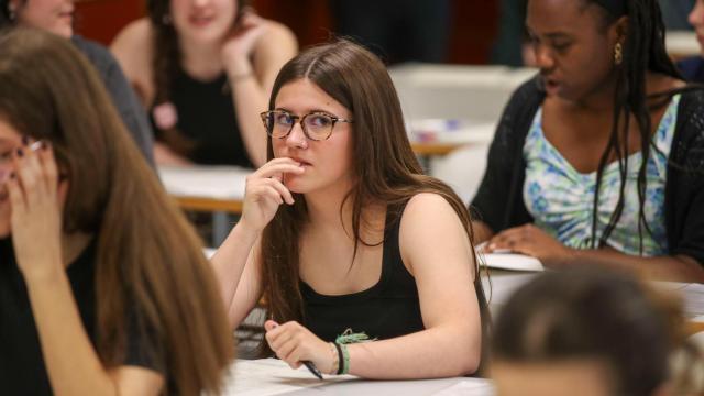 Estudiantes realizan la PAU / Imagen de Archivo - EFE